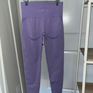 *NEW* NVGTN Seamless Contour Leggings in Lilac